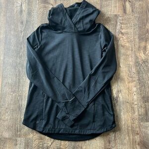 Women’s Athleta Brand Running Hoodie, Size M, with pockets and mitten flaps
